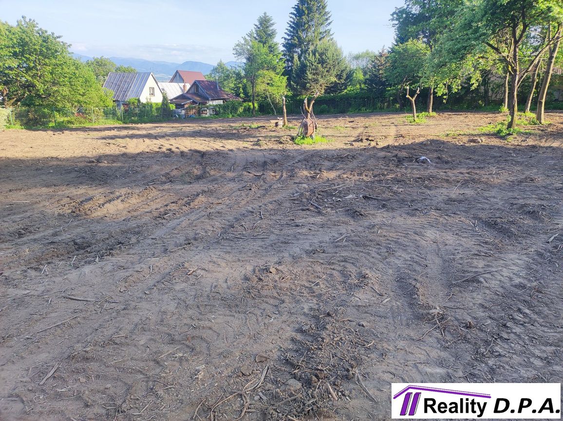 Stavebný pozemok Vrútky, všetky IS, rozloha 721 m2