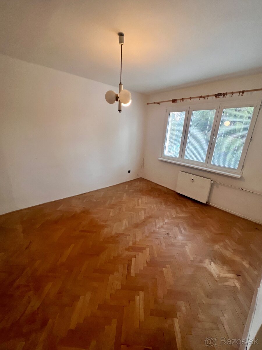 2 Izbovy byt v pôvodnom stave Podborová