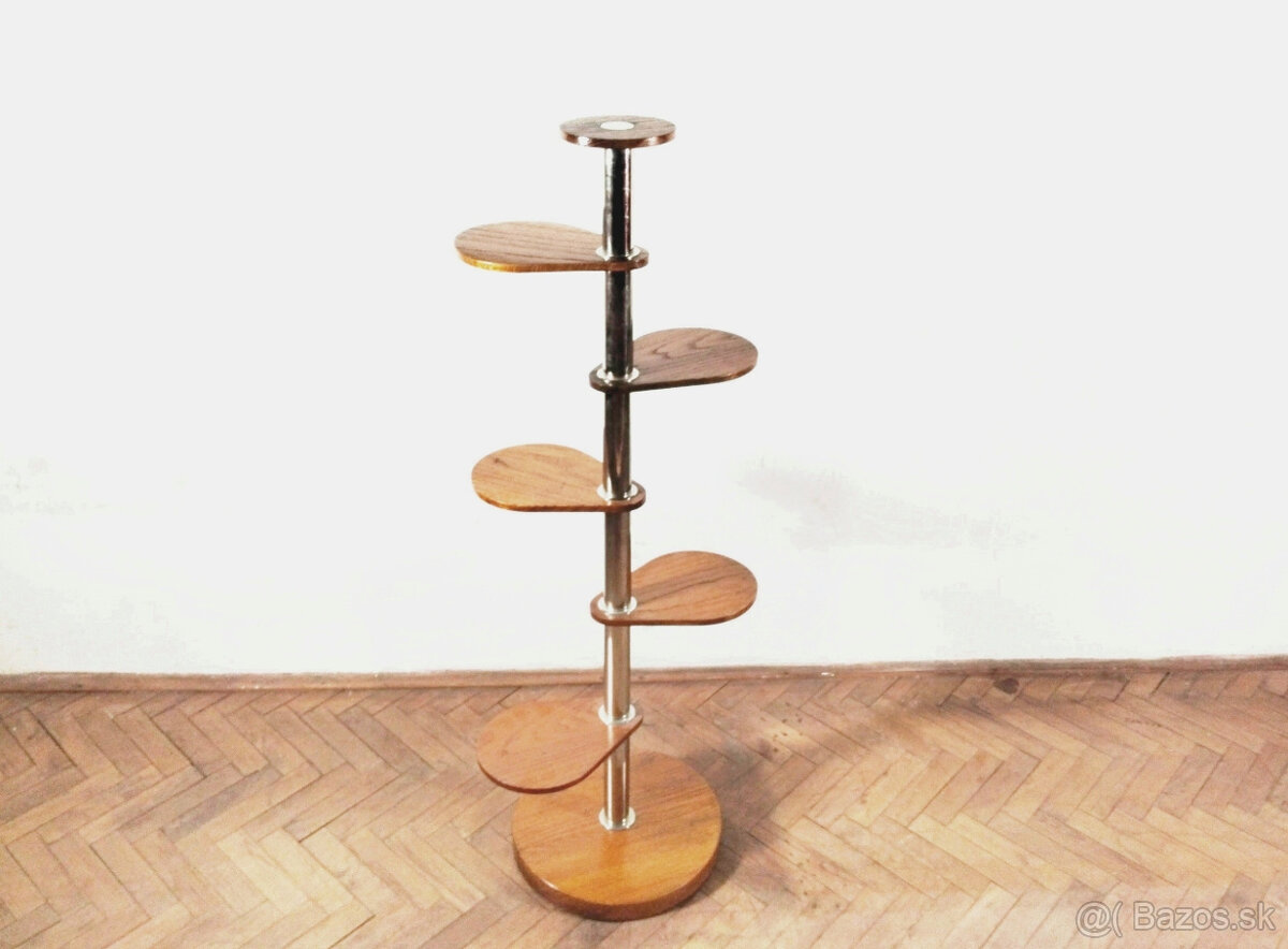 stojan na kvety funkcionalizmus