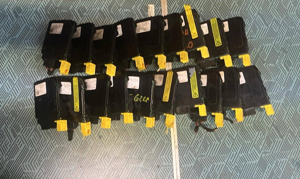 Podvolantova riadiaca jednotka