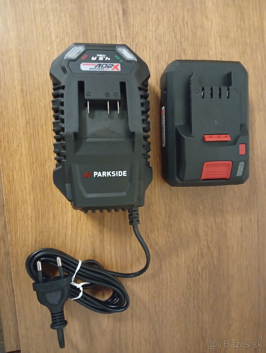 Smart akumulator s nabijackou