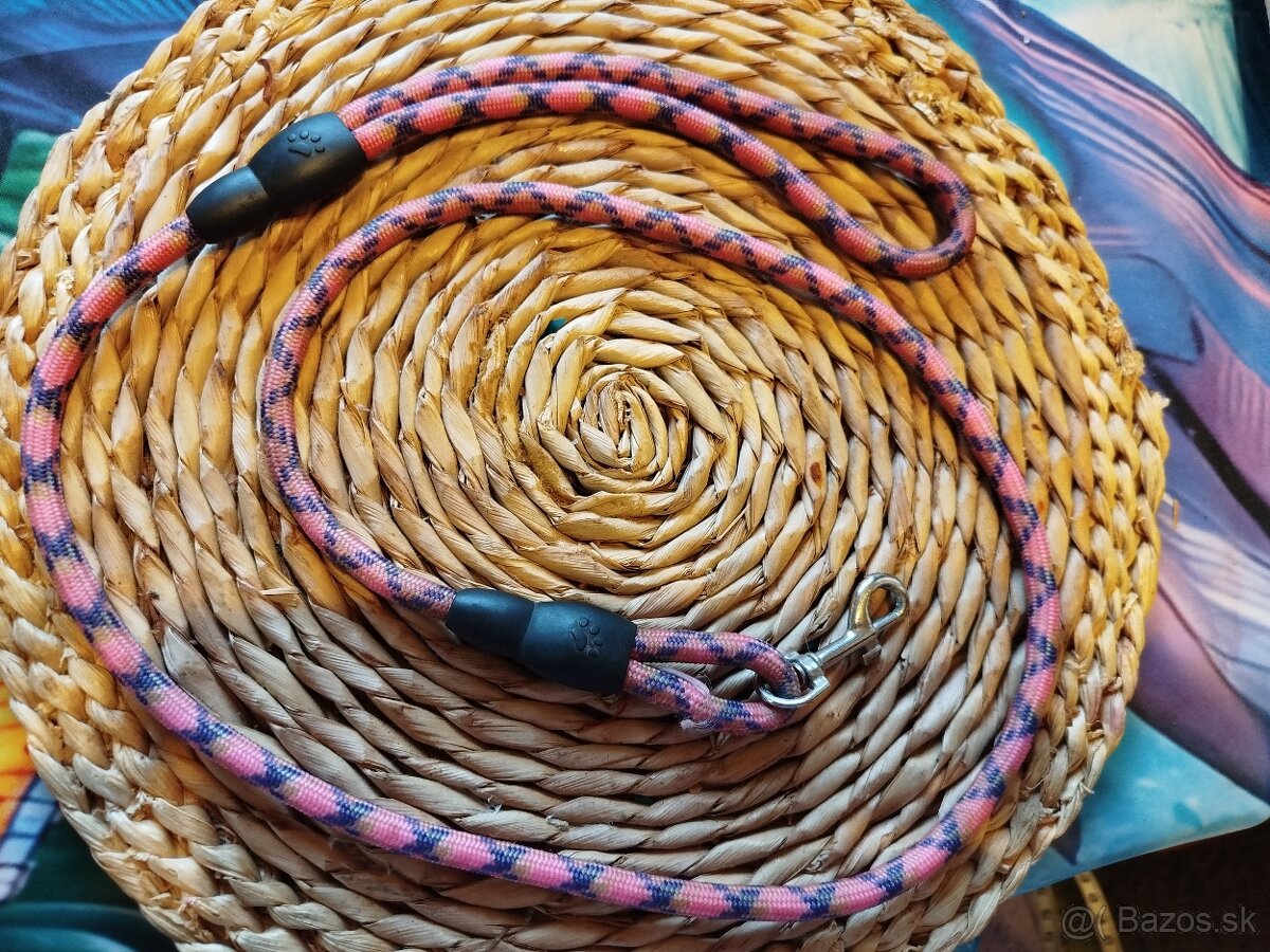 Darujem za simb.cenu vodítko pre psa.