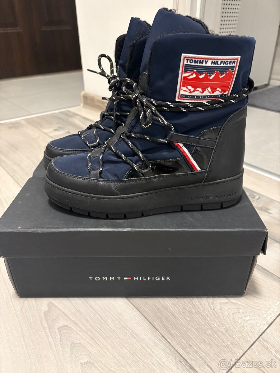 Snehule Tommy Hilfiger