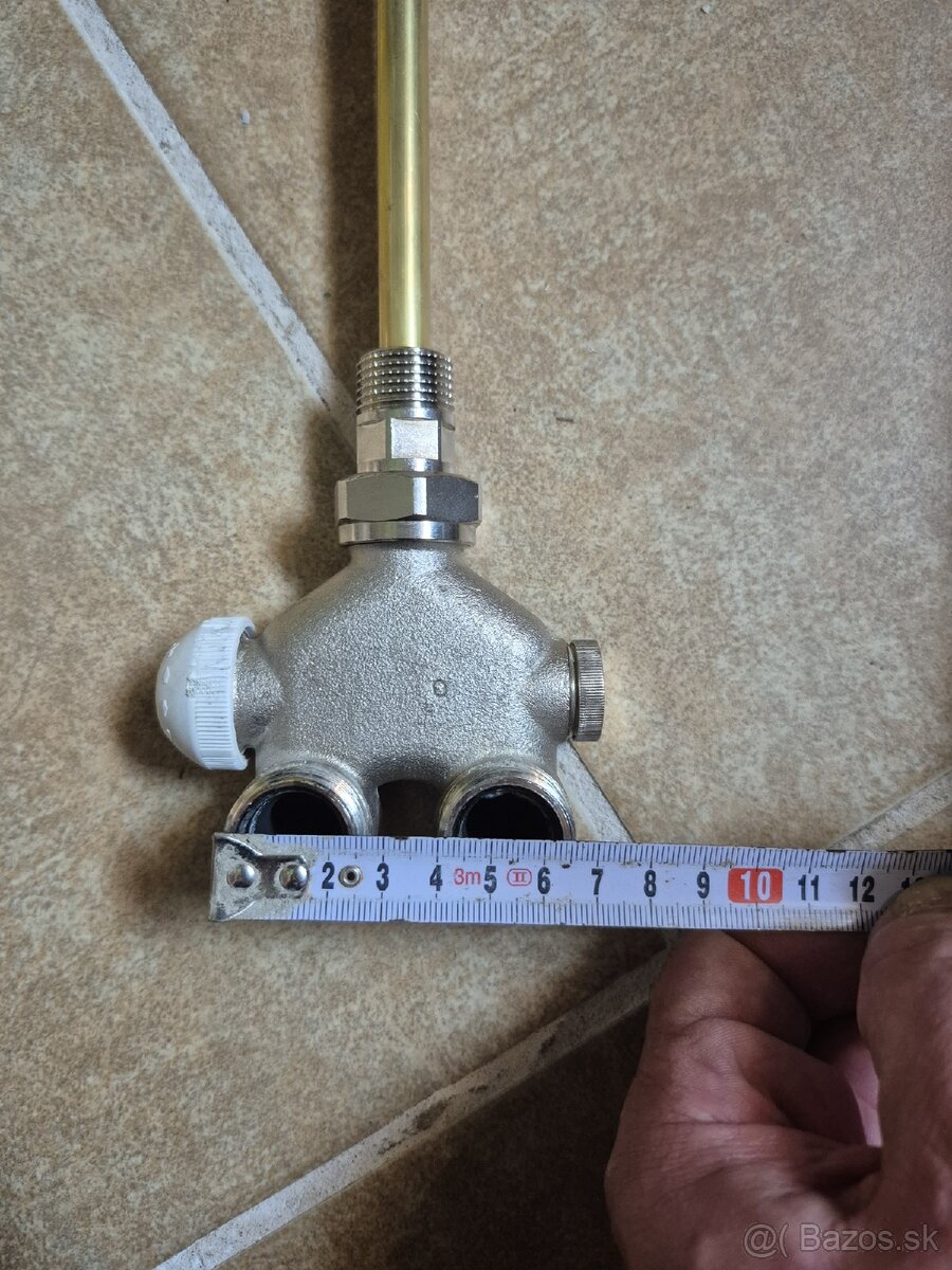 Termostatický 4-cestný ventil