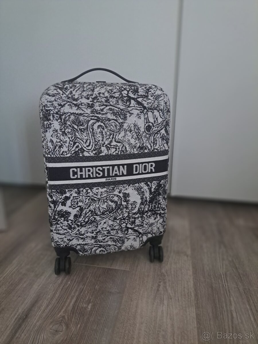 Kufor Chistian Dior