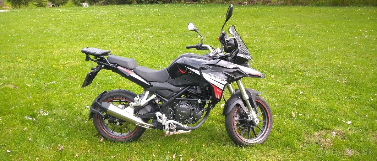 Benelli TRK 251