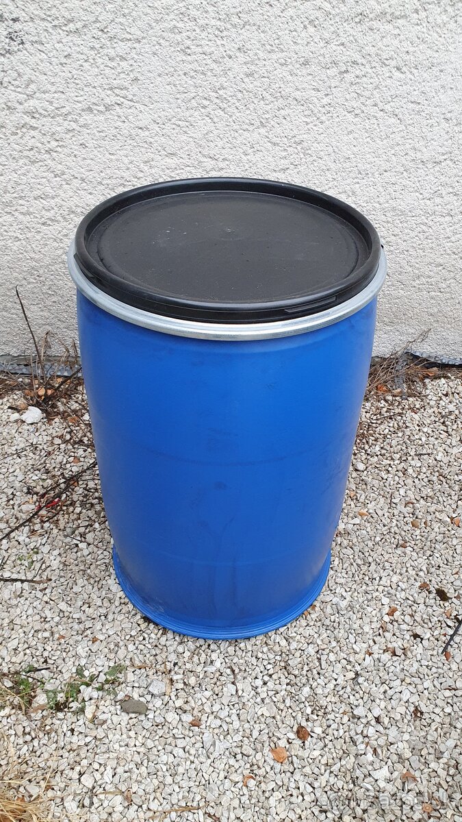 Plastový Sud 200L
