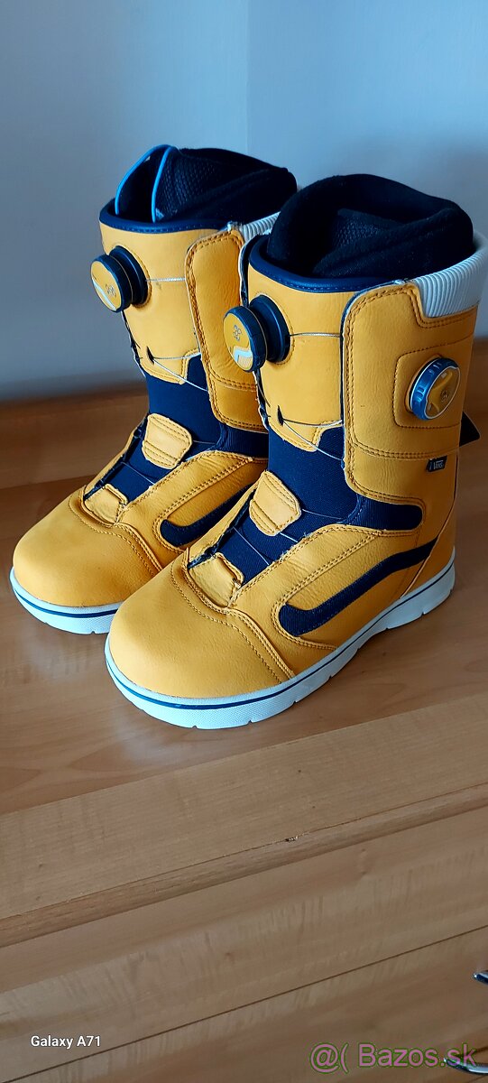 Snowboardové topánky Vans.