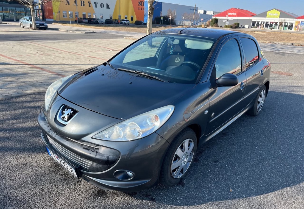 Predám Peugeot 206 +