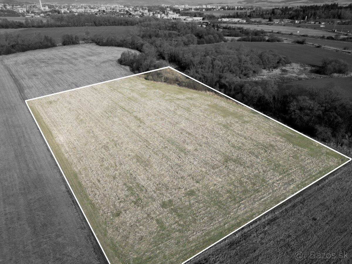 EXKLUZÍVNE: 13112 m2 pozemok na development v tichom prostre