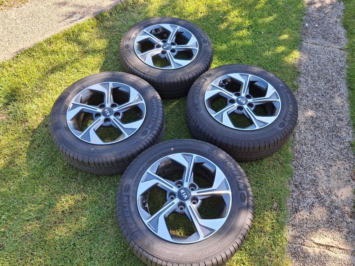 16" ALU 5x 114,3 /KIA,HYUNDAI,..orig/ + 205/60 r16 8mm NOVÁ