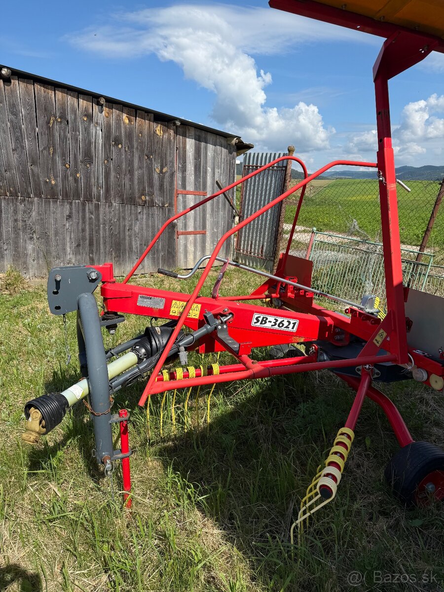 Zhrnovač sena