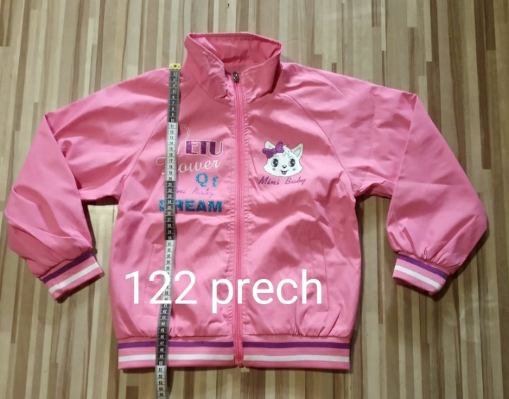 Prechodna vetrovka 122