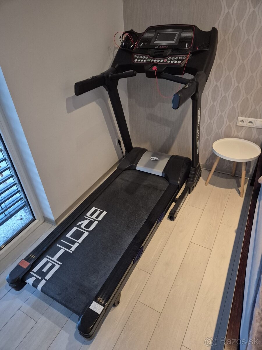 Bežecký pás Brother Acra GB5000