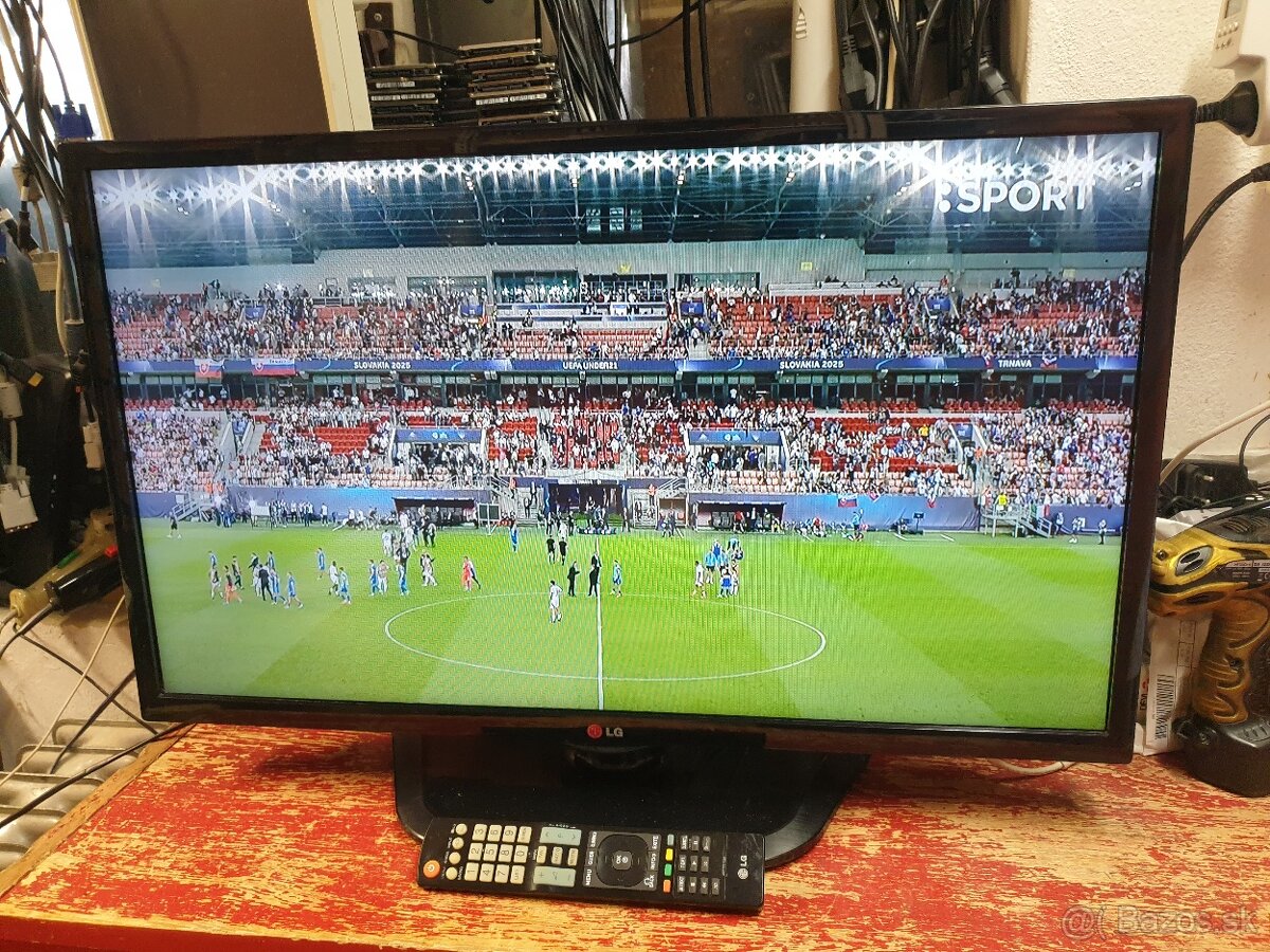 32" LCD TV s DVBT