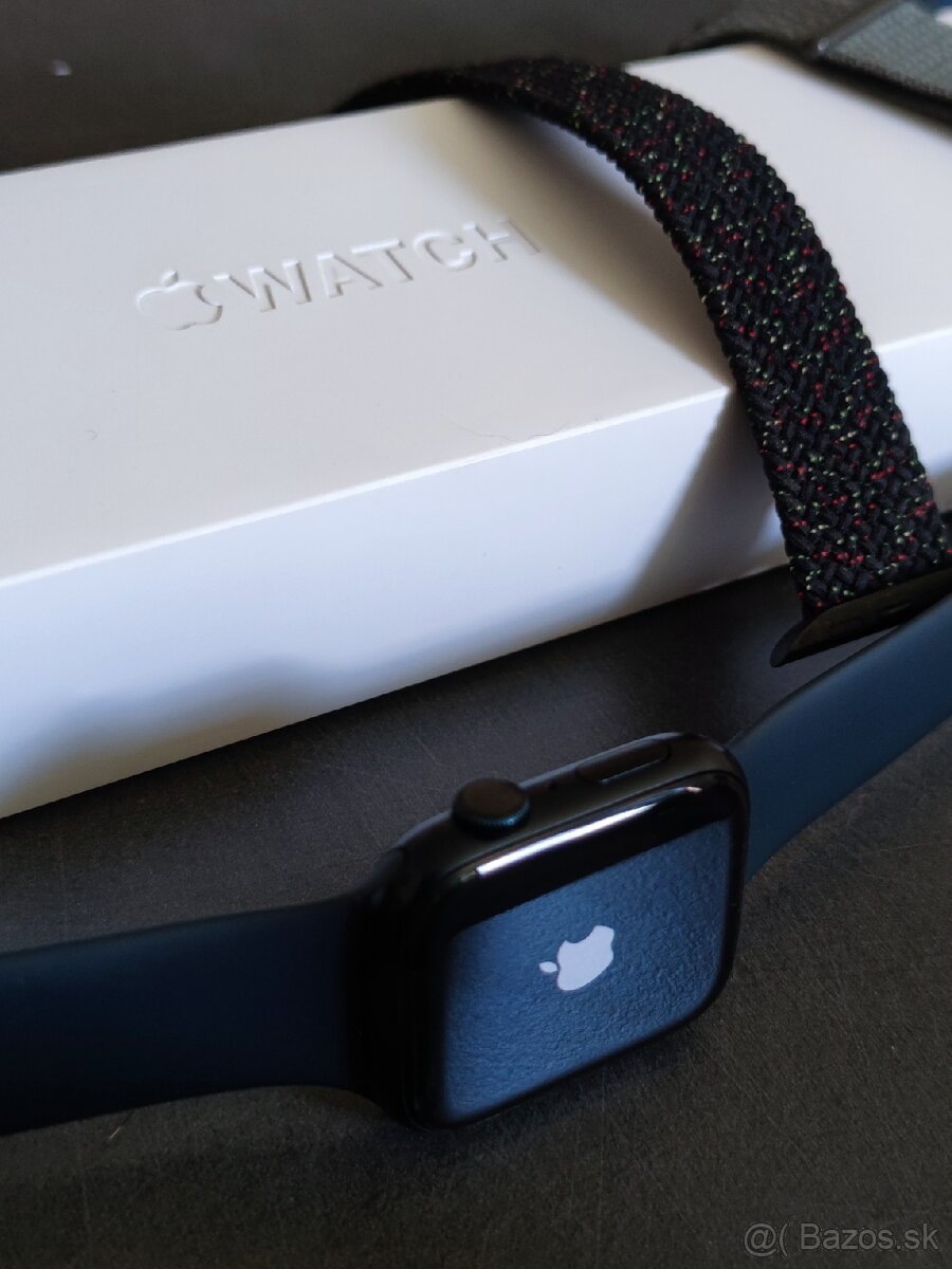 Apple watch 8