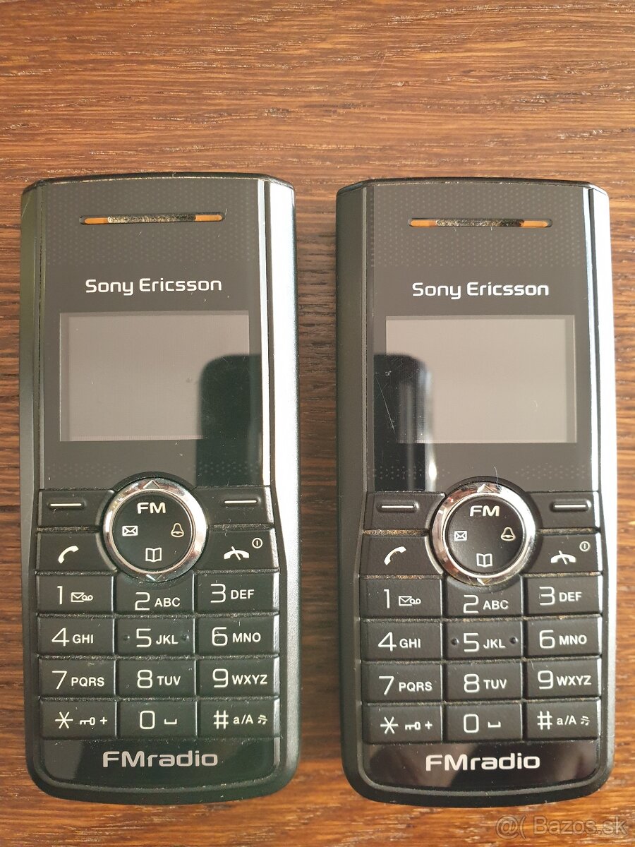 Sony Ericson J120i ...