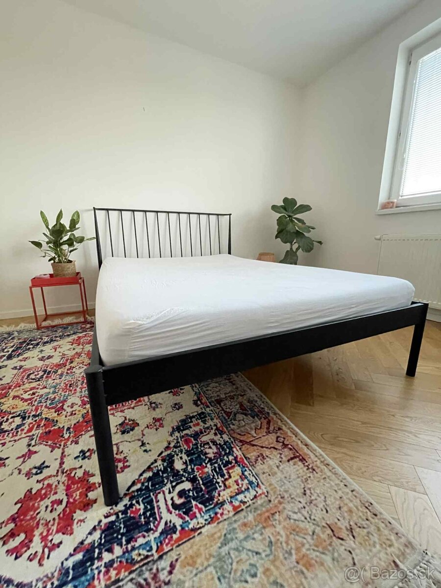 Postel 140x200cm