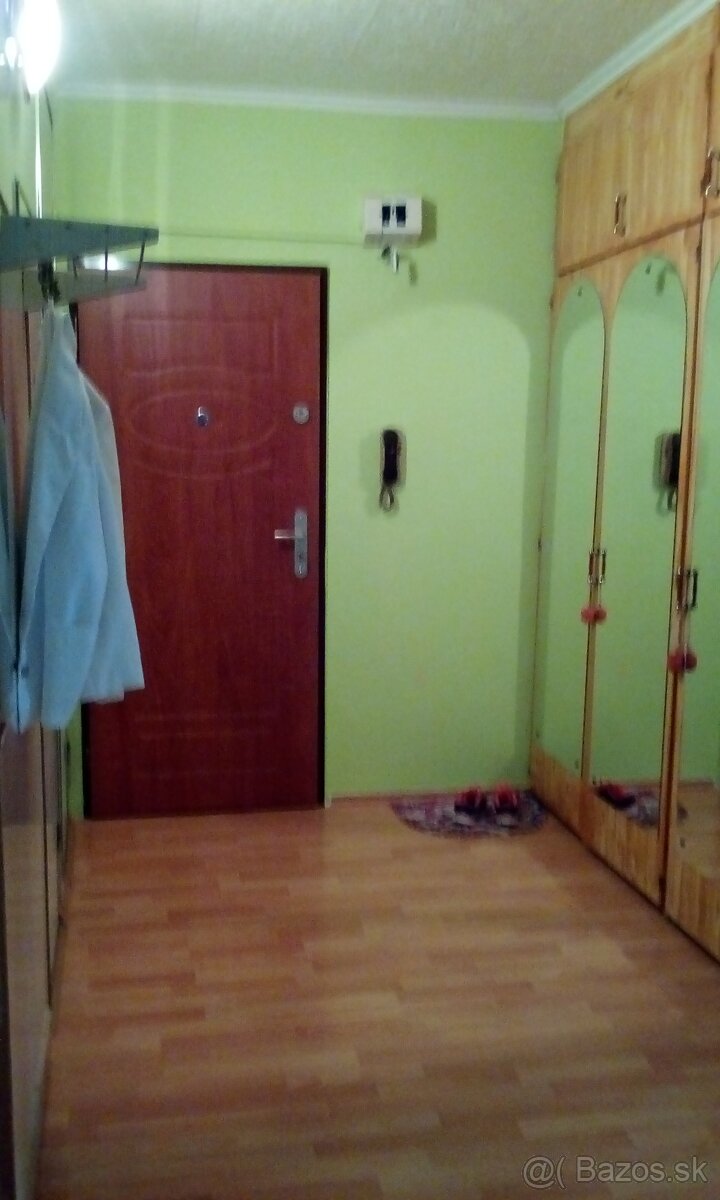 2-izbový byt s 1 loggiou a 1 balkónom (64m2) v centre mesta