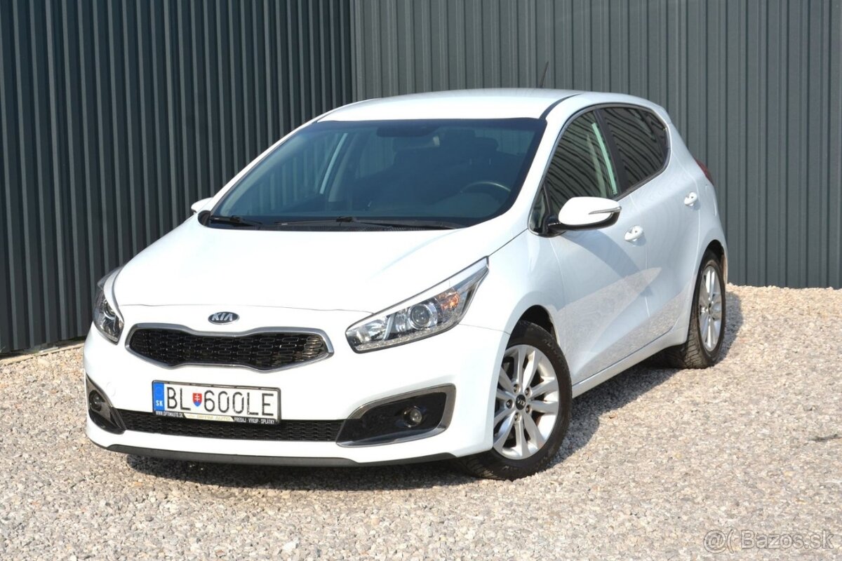 KIA Ceed 1.4 Benzin – Gold – Top stav