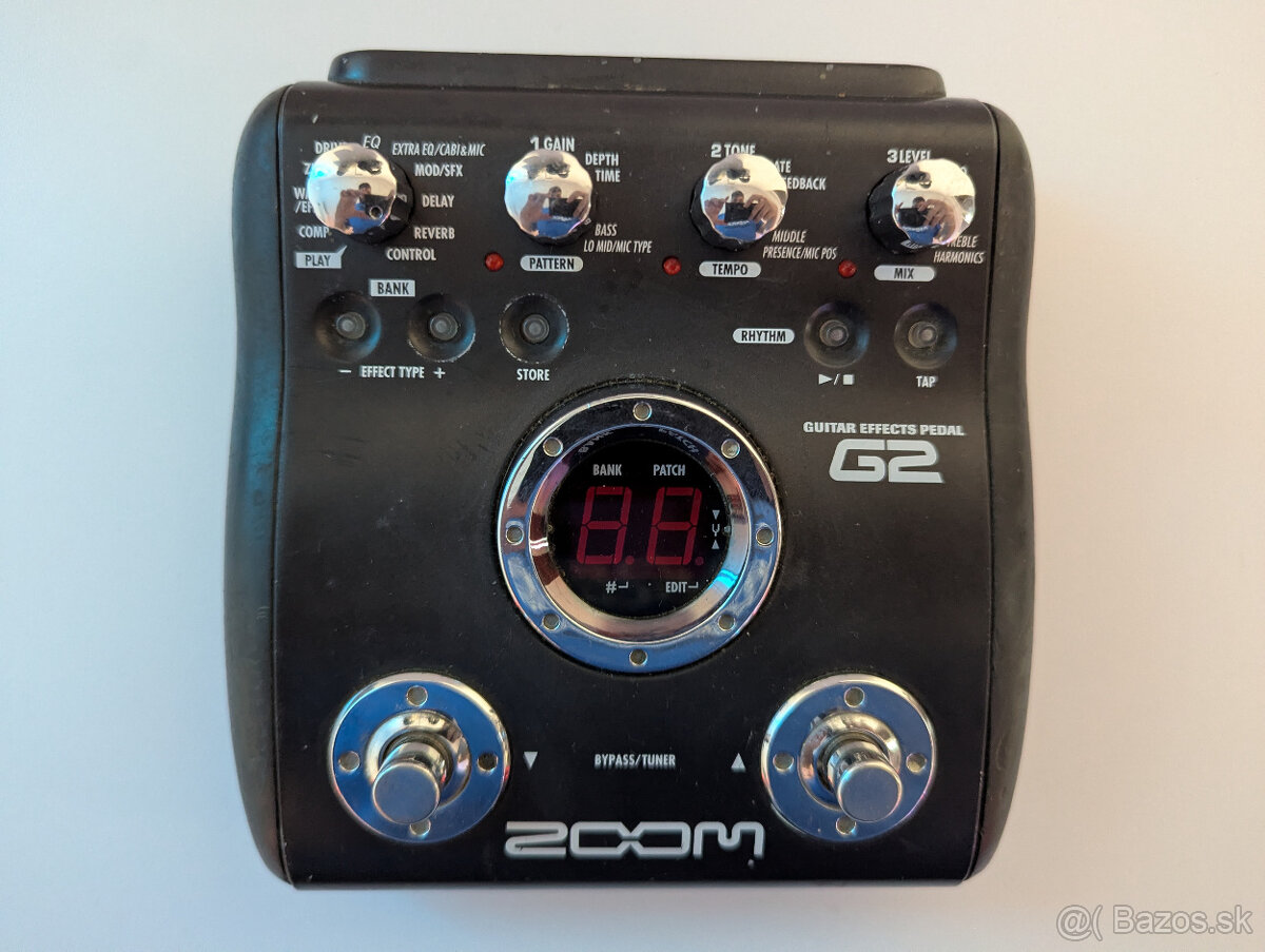 Podlahový gitarový multiefekt - Zoom G2 + Kabeláž