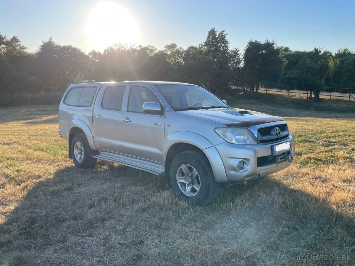 Toyota Hilux 2.5 I D-4D DC