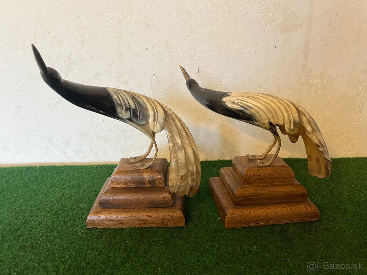 Socha volavky z rohu