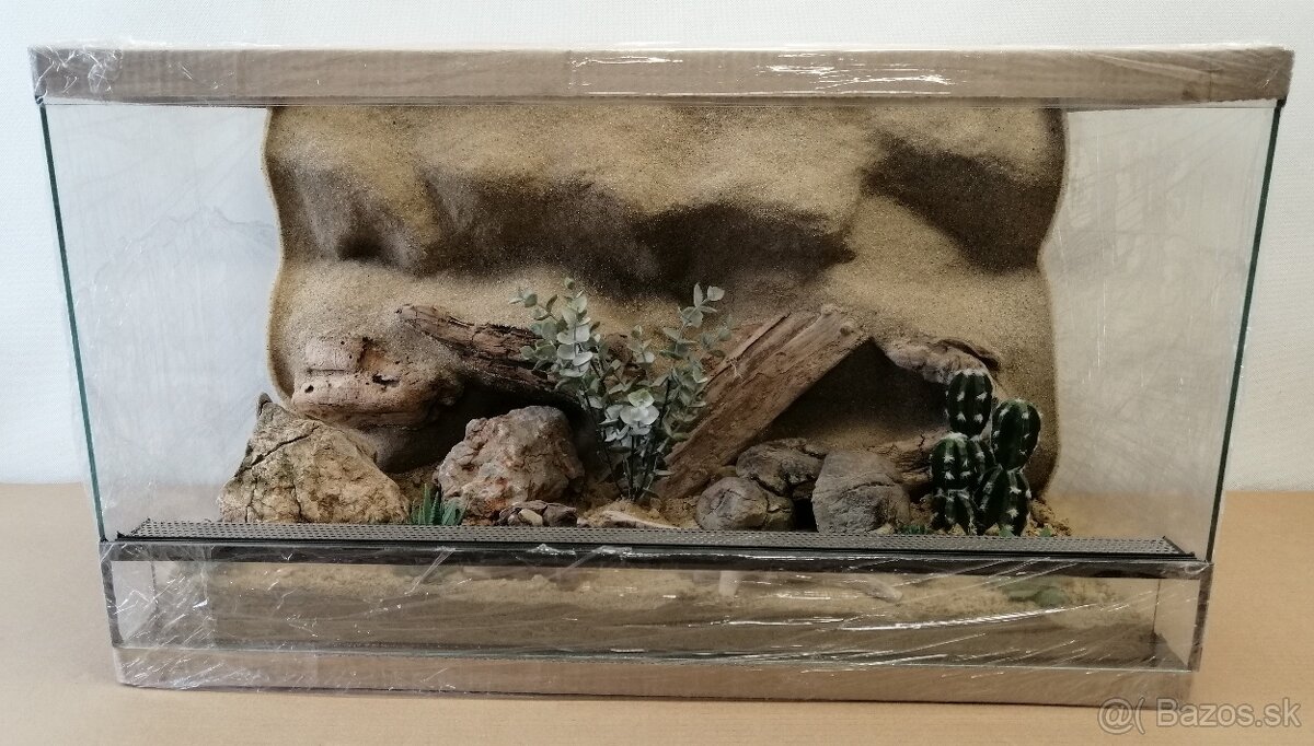 Terárium 70x40x40 s 3D stenou
