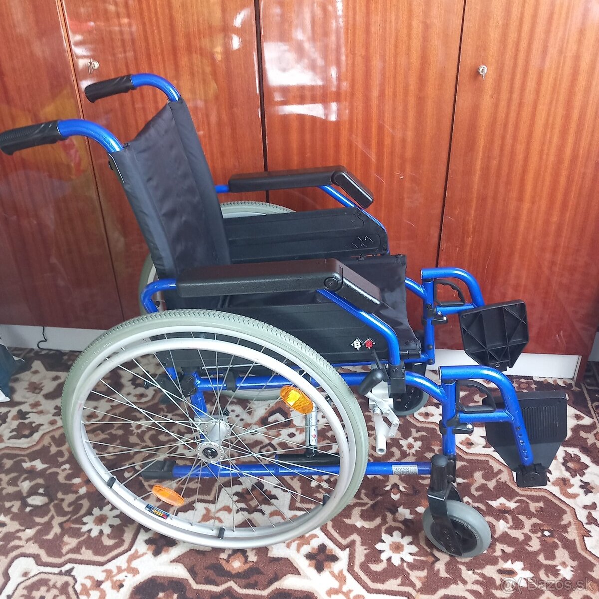 Predám invalidný vozik.