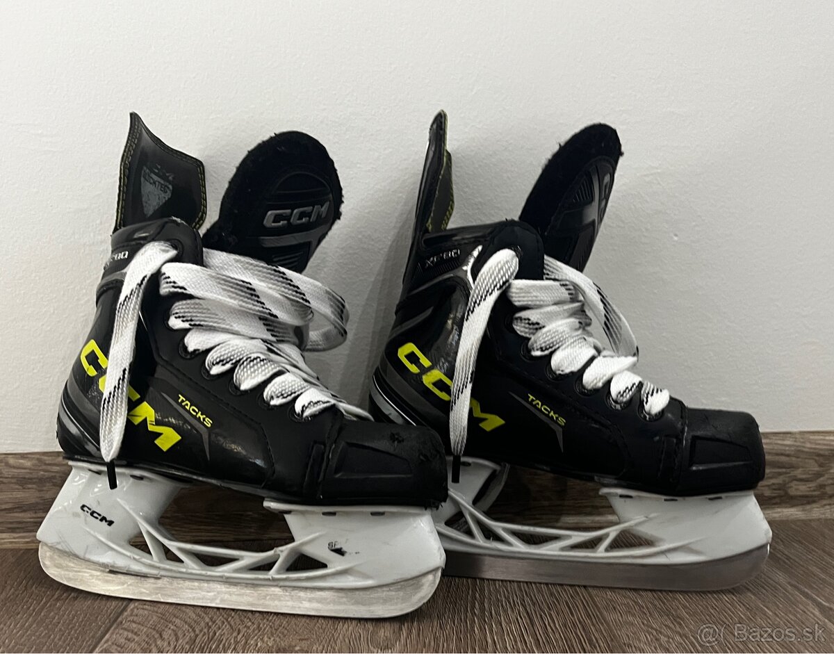 Predám hokejové CCM korčule