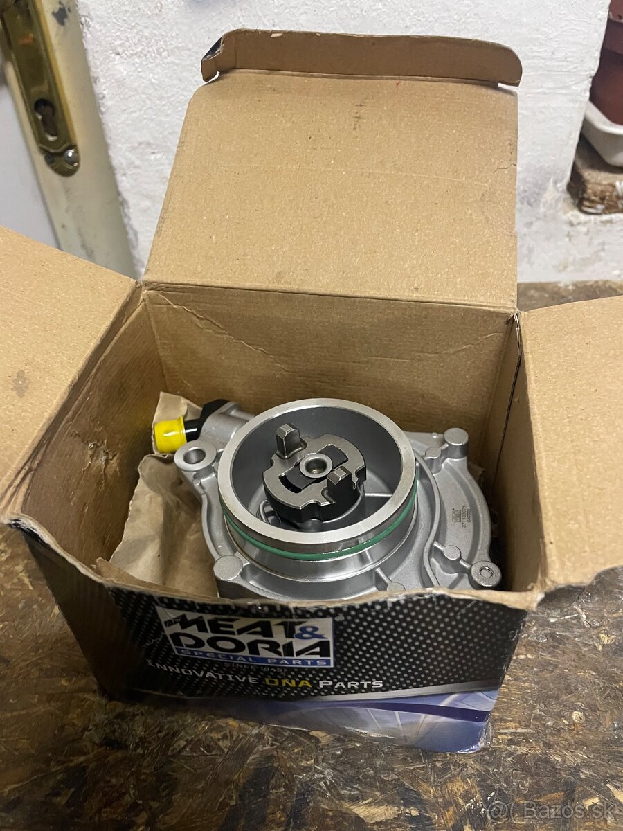 NOVÁ vákuová pumpa BMW E60 530d 160 kW (2004)