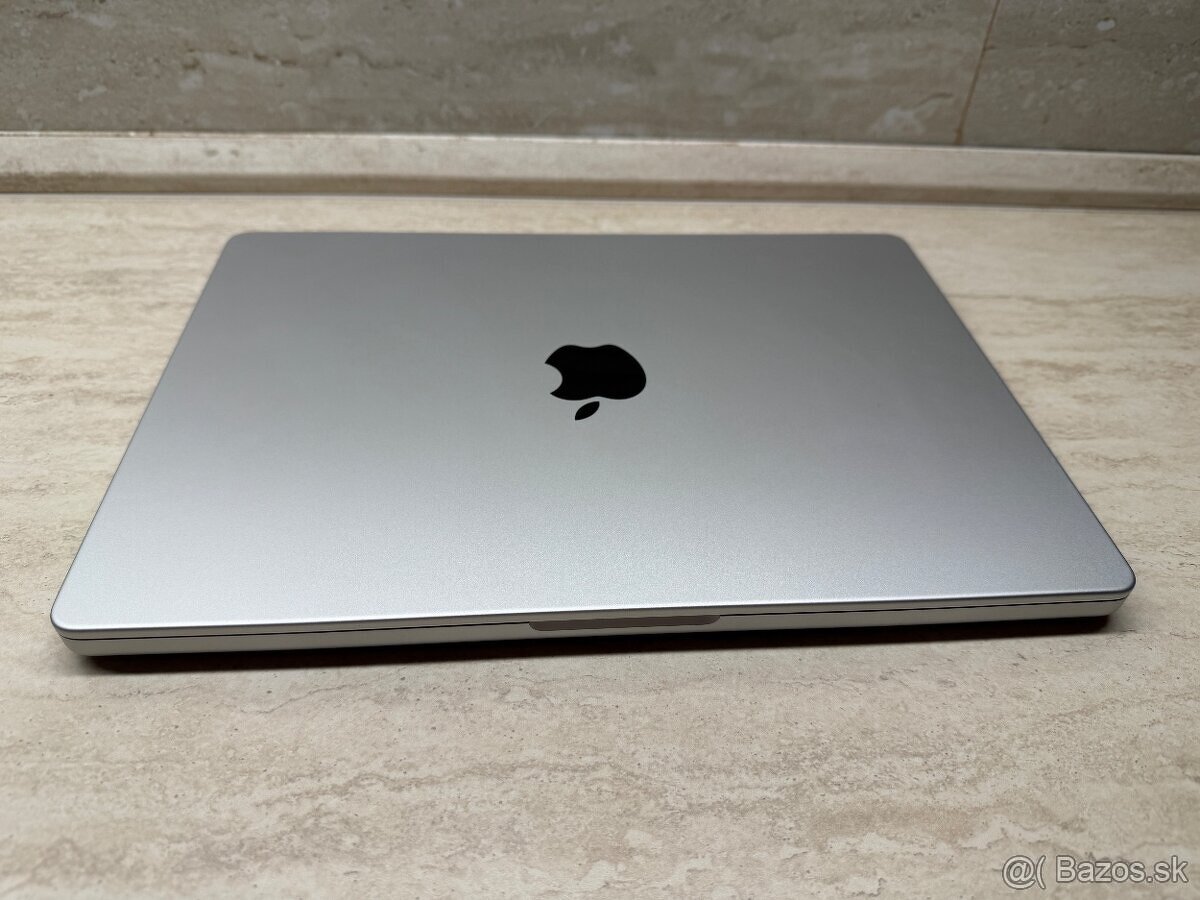 Apple MacBook Pro 14" / M3 Pro / 18GB / 512GB