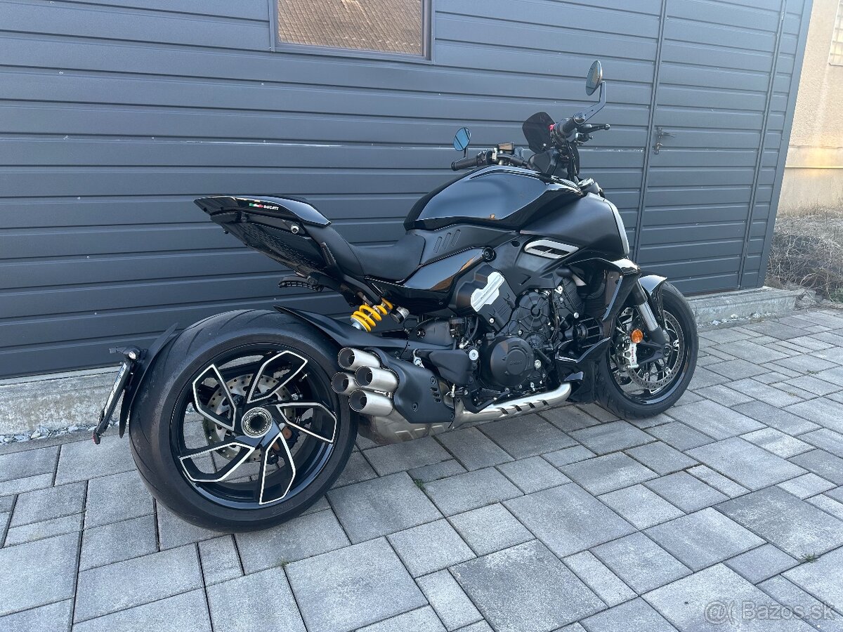 Ducati diavel v4