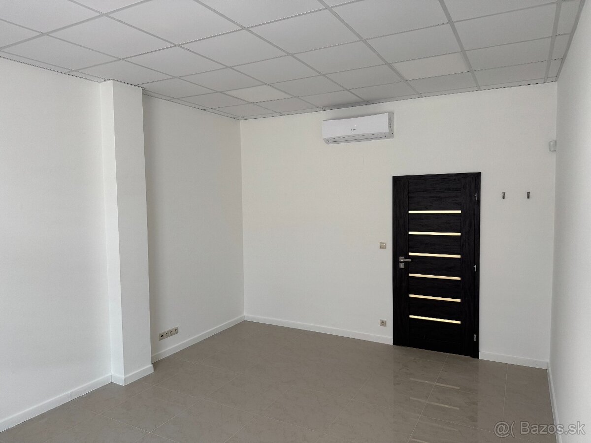 Kancelária 21 m2 v Novostavbe, prízemie vedľa City Arény