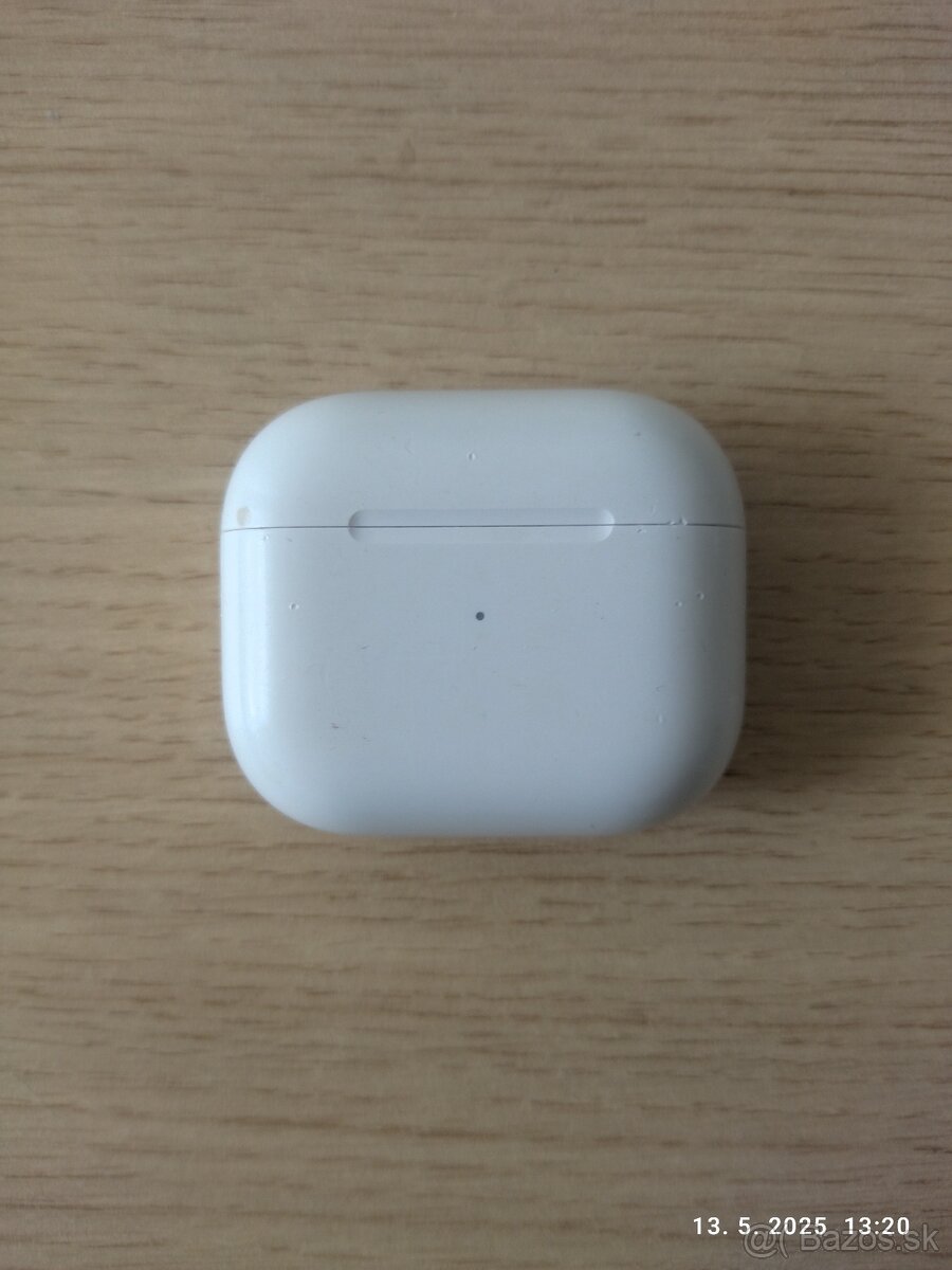 Apple nabíjacie púzdro pre airpods