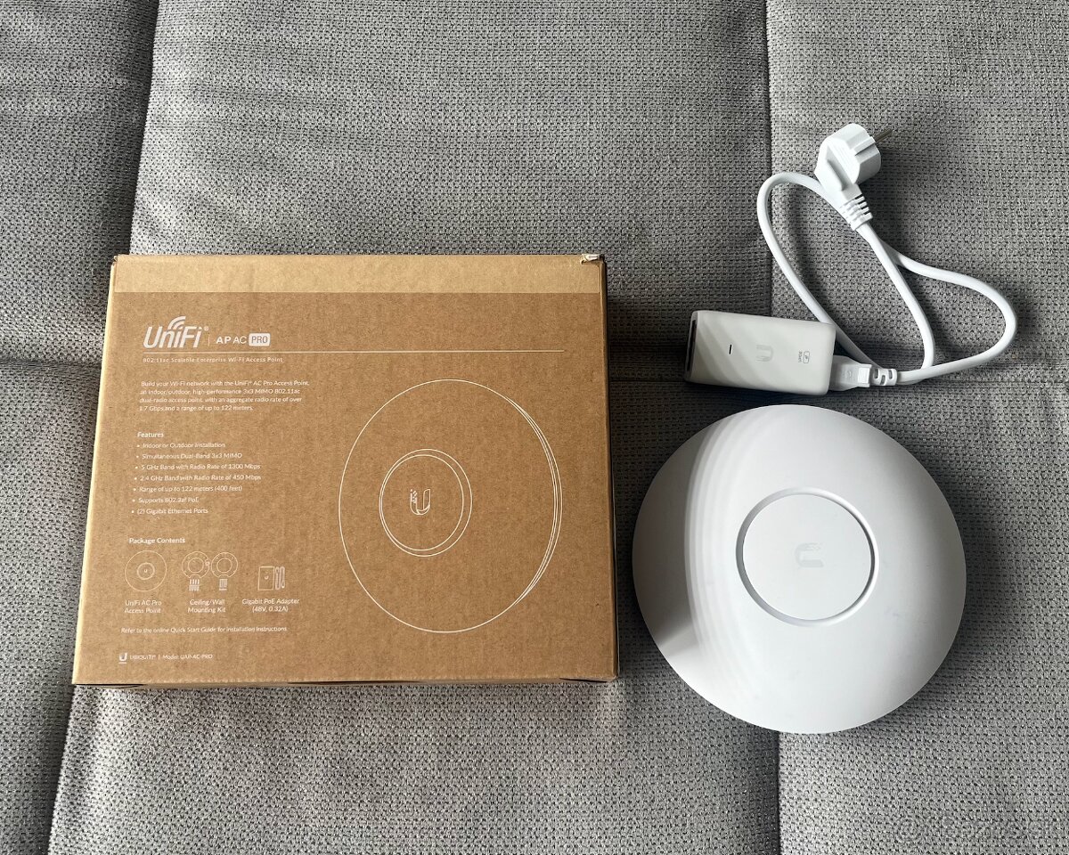 Predám 2x Ubiquiti UniFi AC AP Pro – jeden nový, druhý bez k