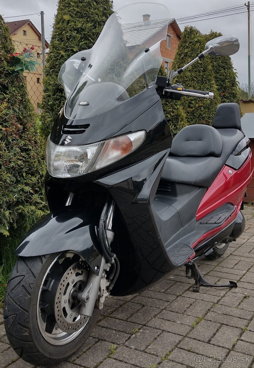 Suzuki burgman 250