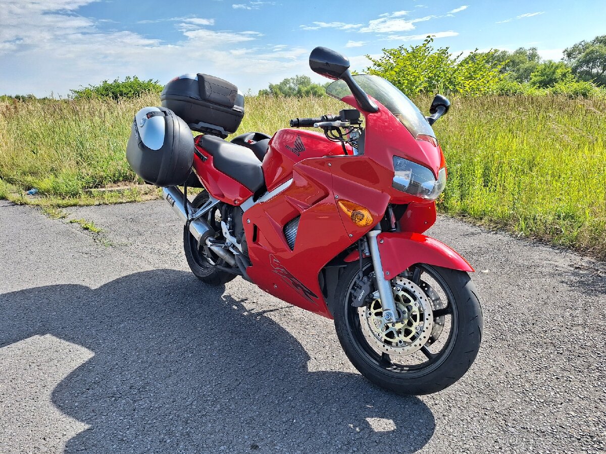 Honda vfr 800i