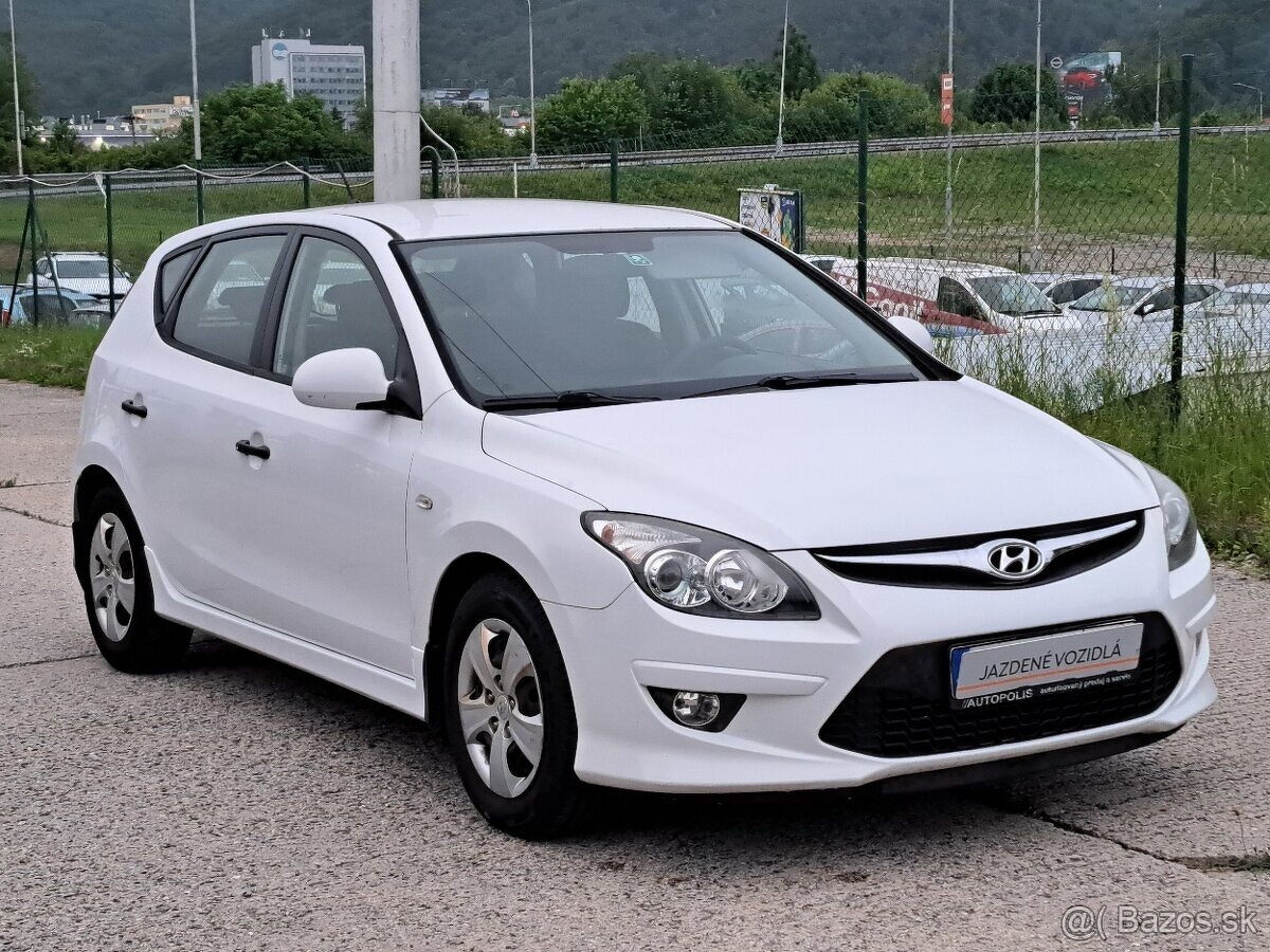 Hyundai i30 1.4i (143 tis.km) 2011