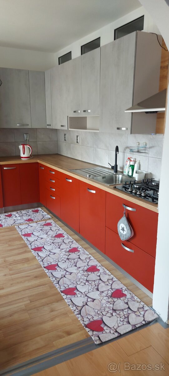 Slnečný 4 izbový byt na novom juhu