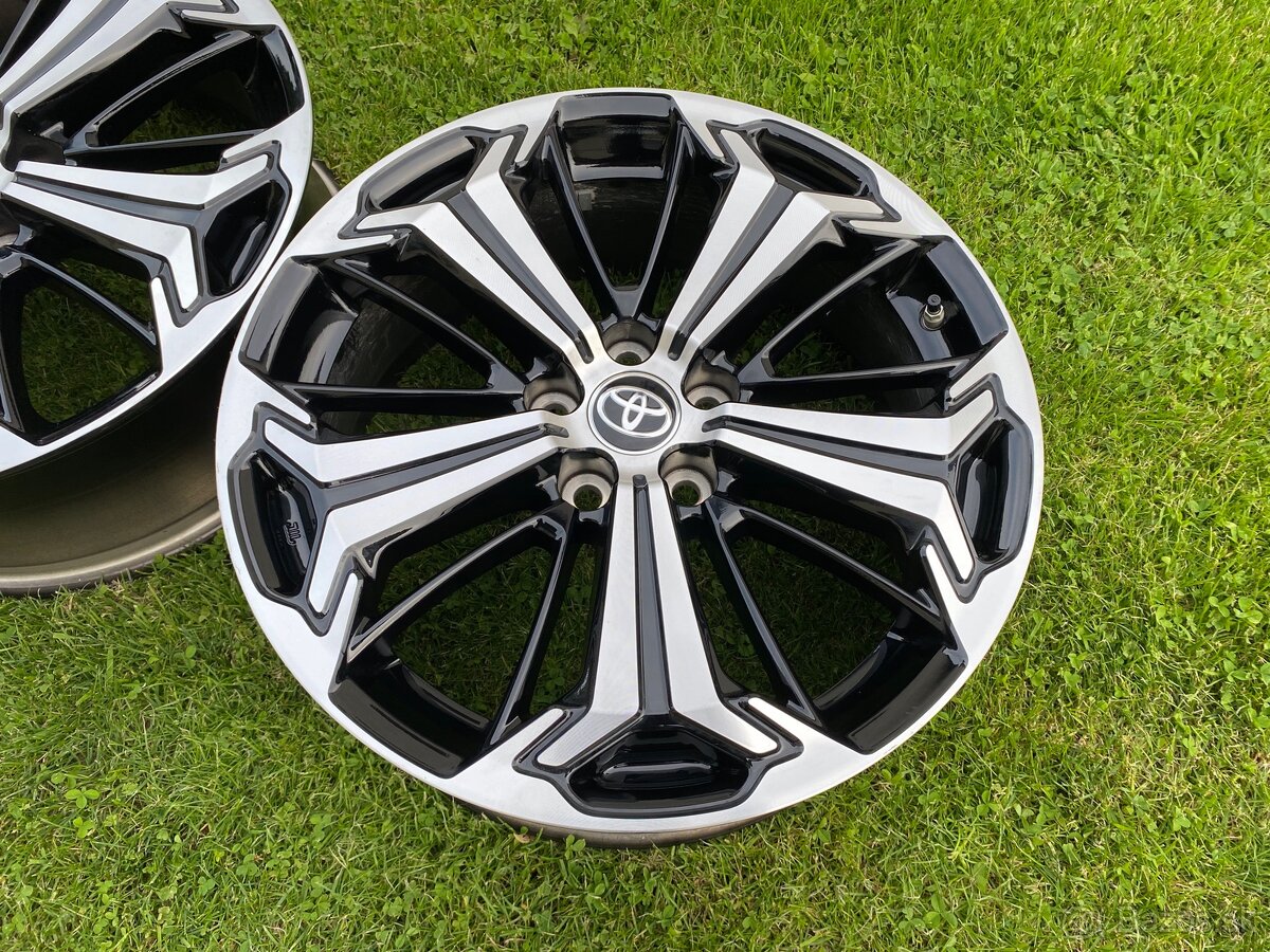19” 5x114,3 7x19 ET40 Toyota RAV4 Disky