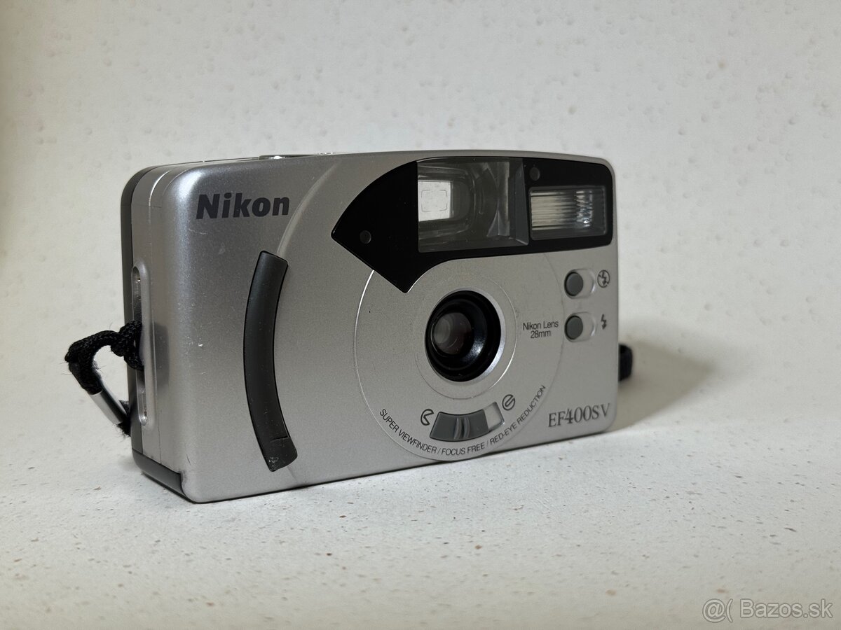 Analógový fotoaparát Nikon EF400SV