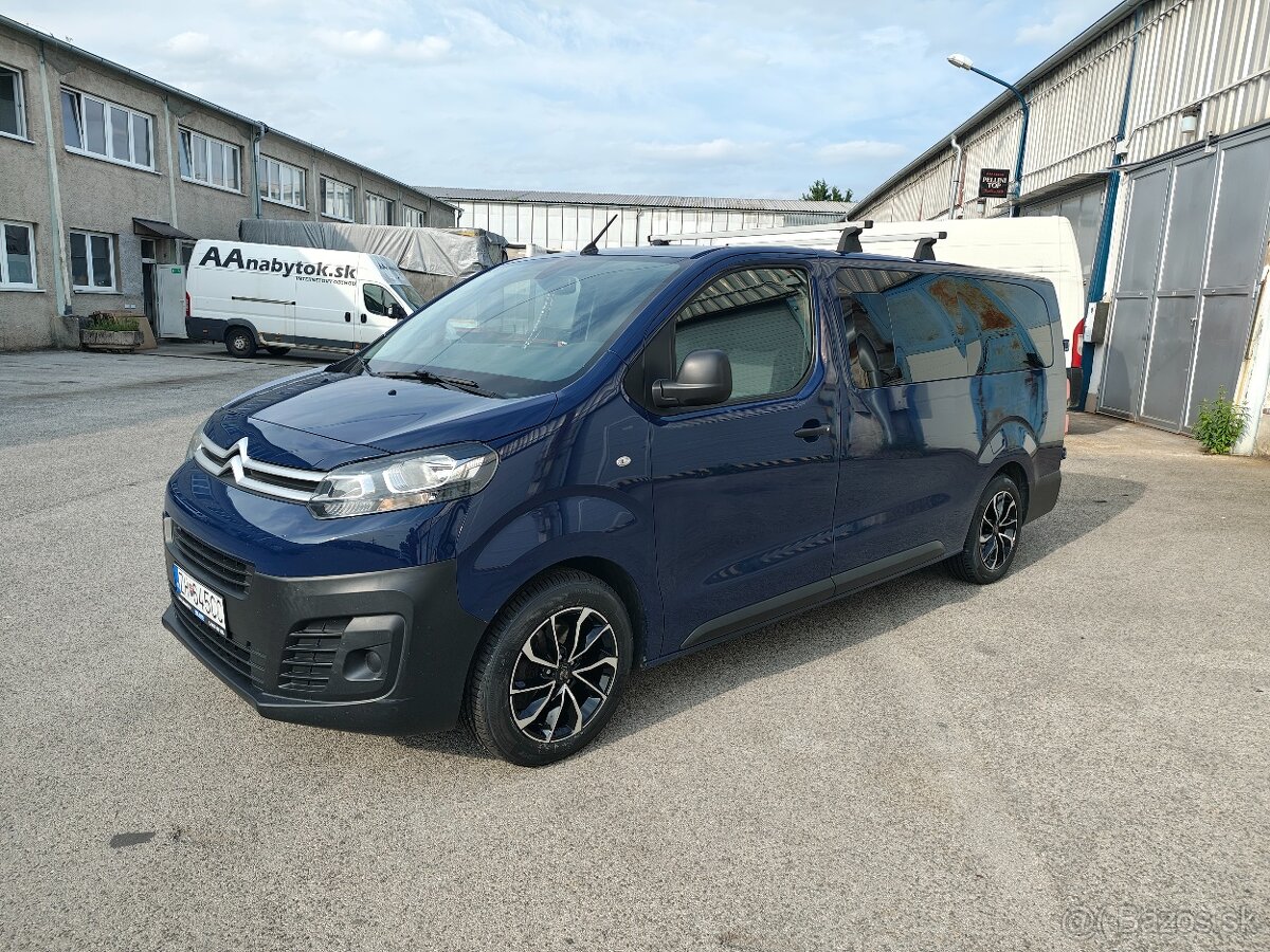 Prenajom 9 miestne auto