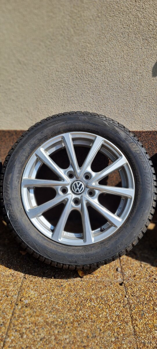 Elektróny so zimnými pneumatikami Golf 5, R16