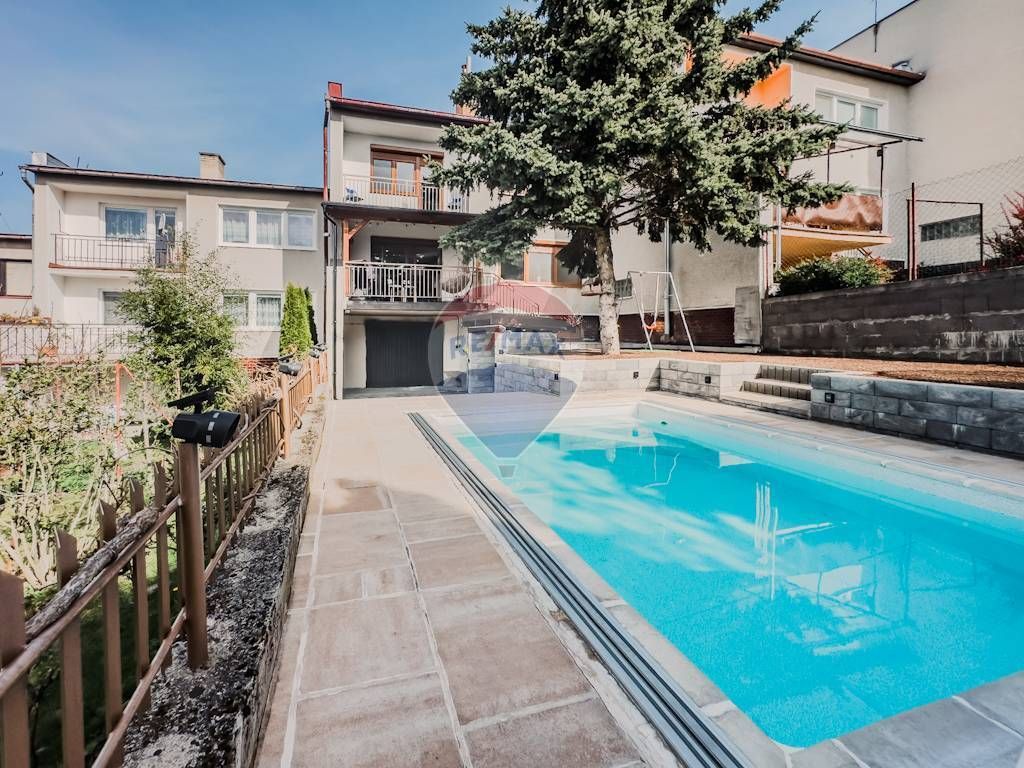 REZERVOVANÉ Zrekonštruovaný dom s bazénom - Šibeničný vrc