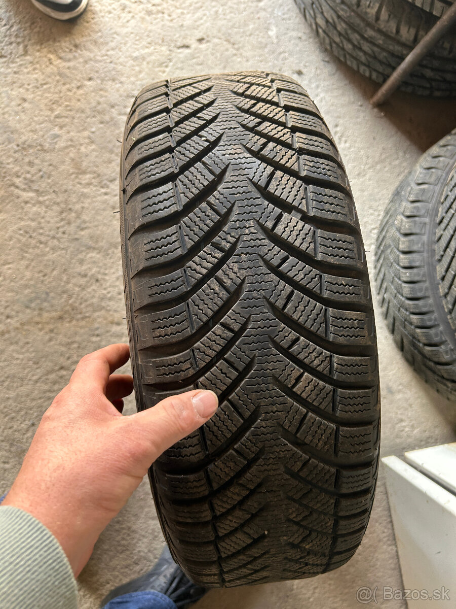 Predam pneu 185/60R14 zimne