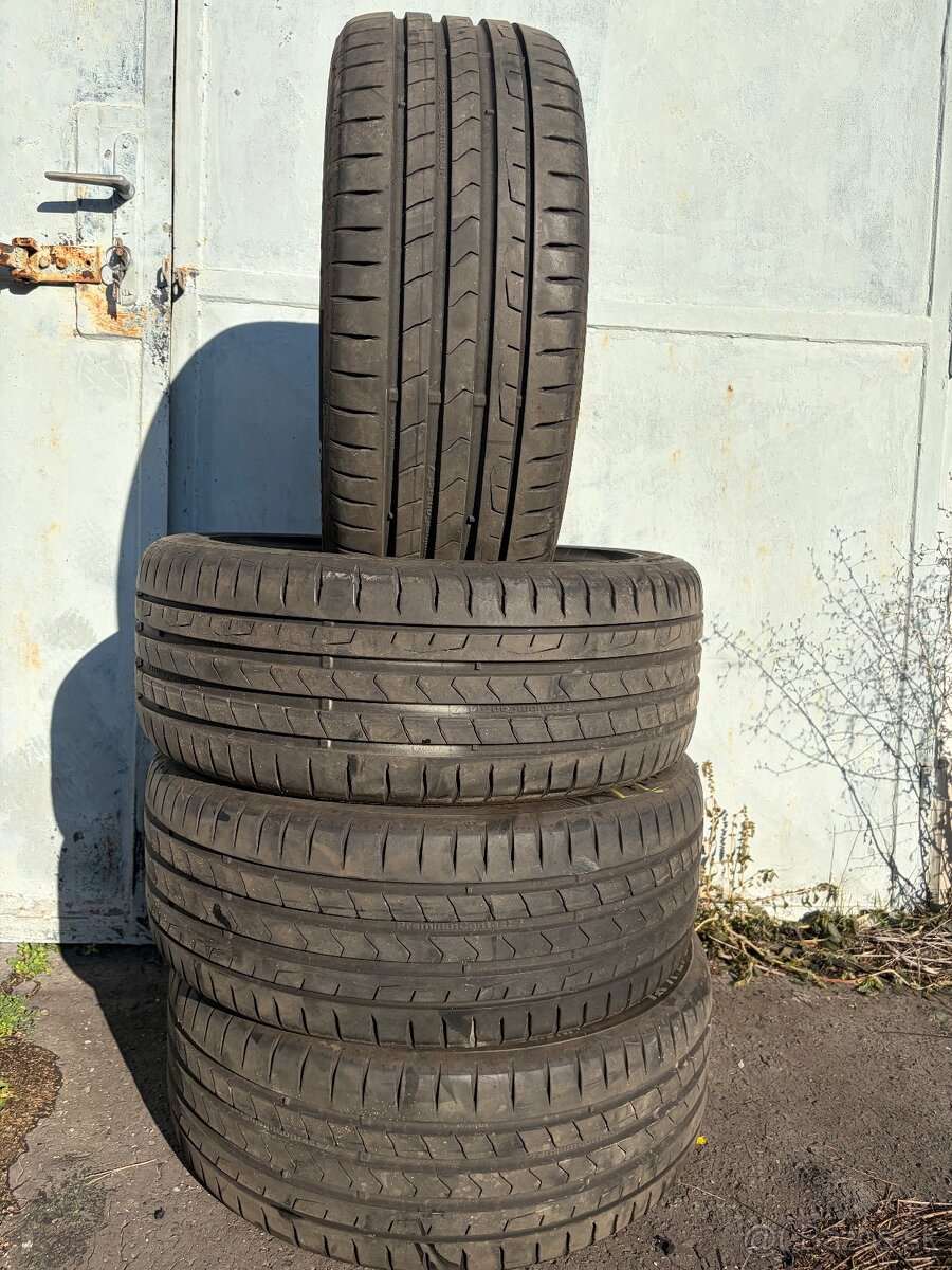 225/45 R17 CONTINENTAL