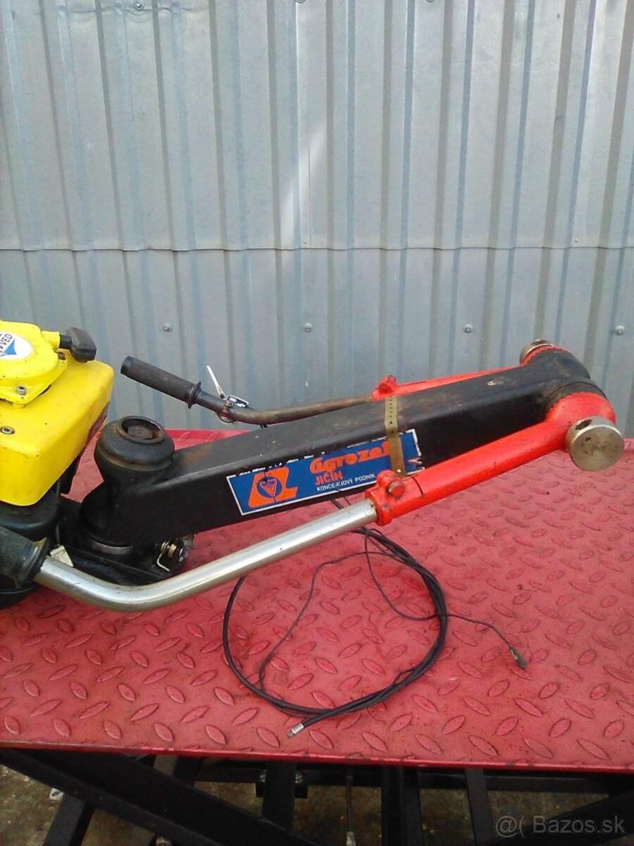 Riadidla riaditka Rucky parohy Volant korman