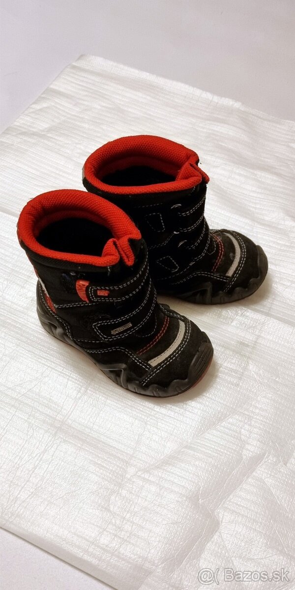 Snehule Primigi, gore-tex, č.21