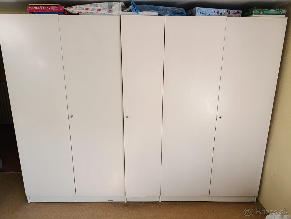 Predam biele skrine